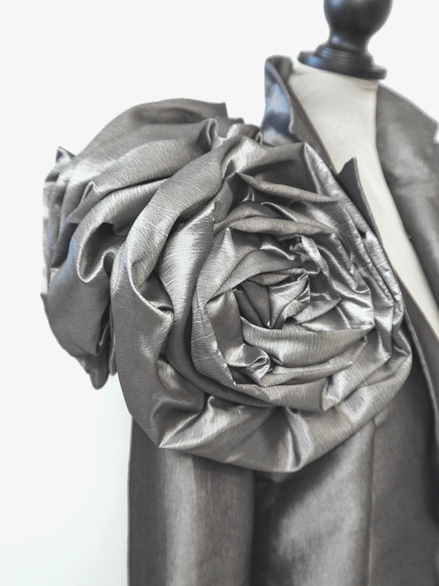 Shoulder Roses Jacket