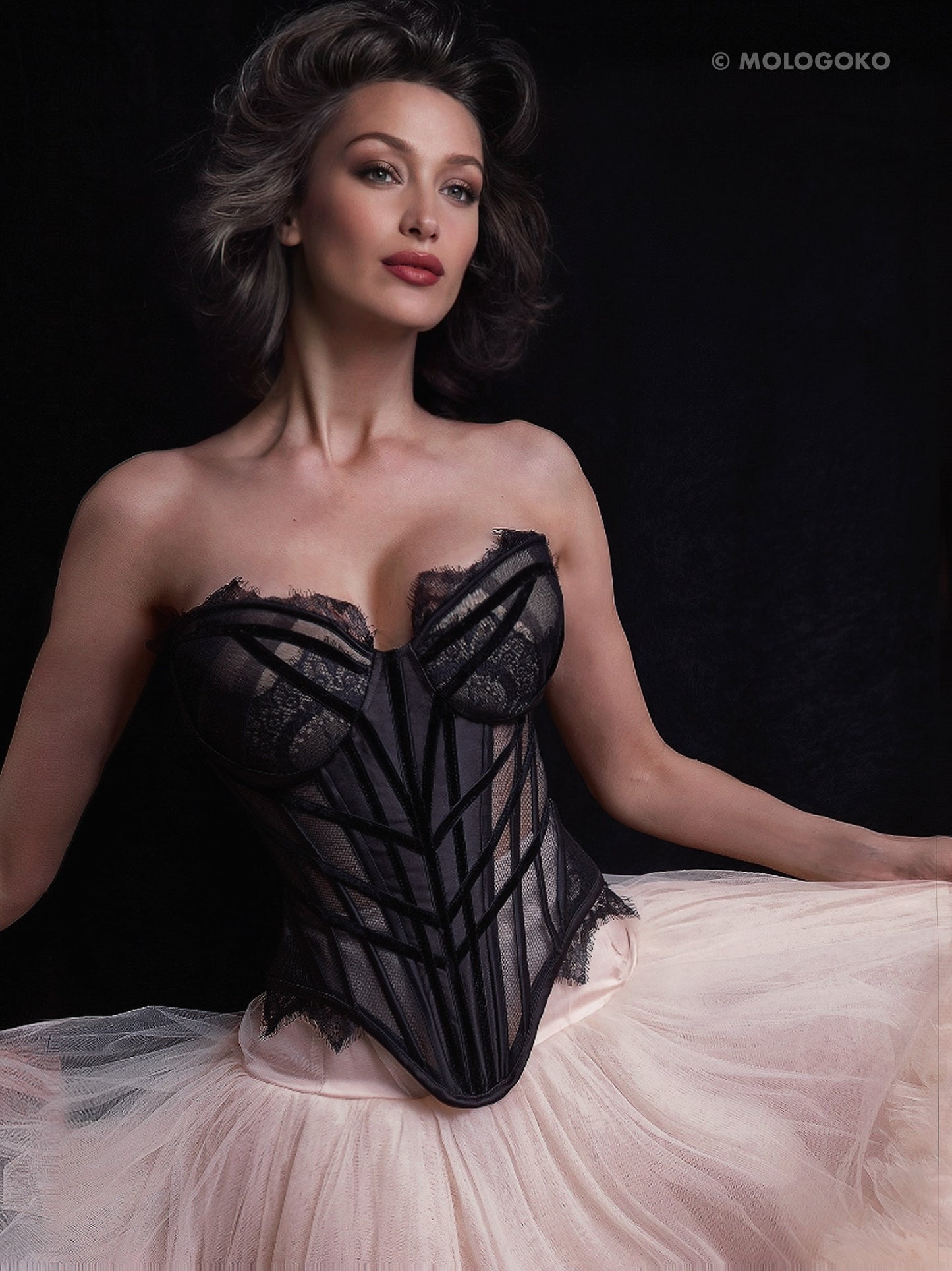 Chapel Window Corset Black