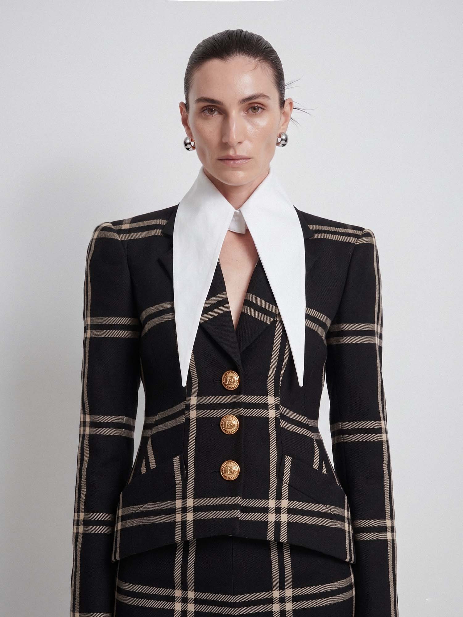 The Baroness 12” Long Detachable Collar