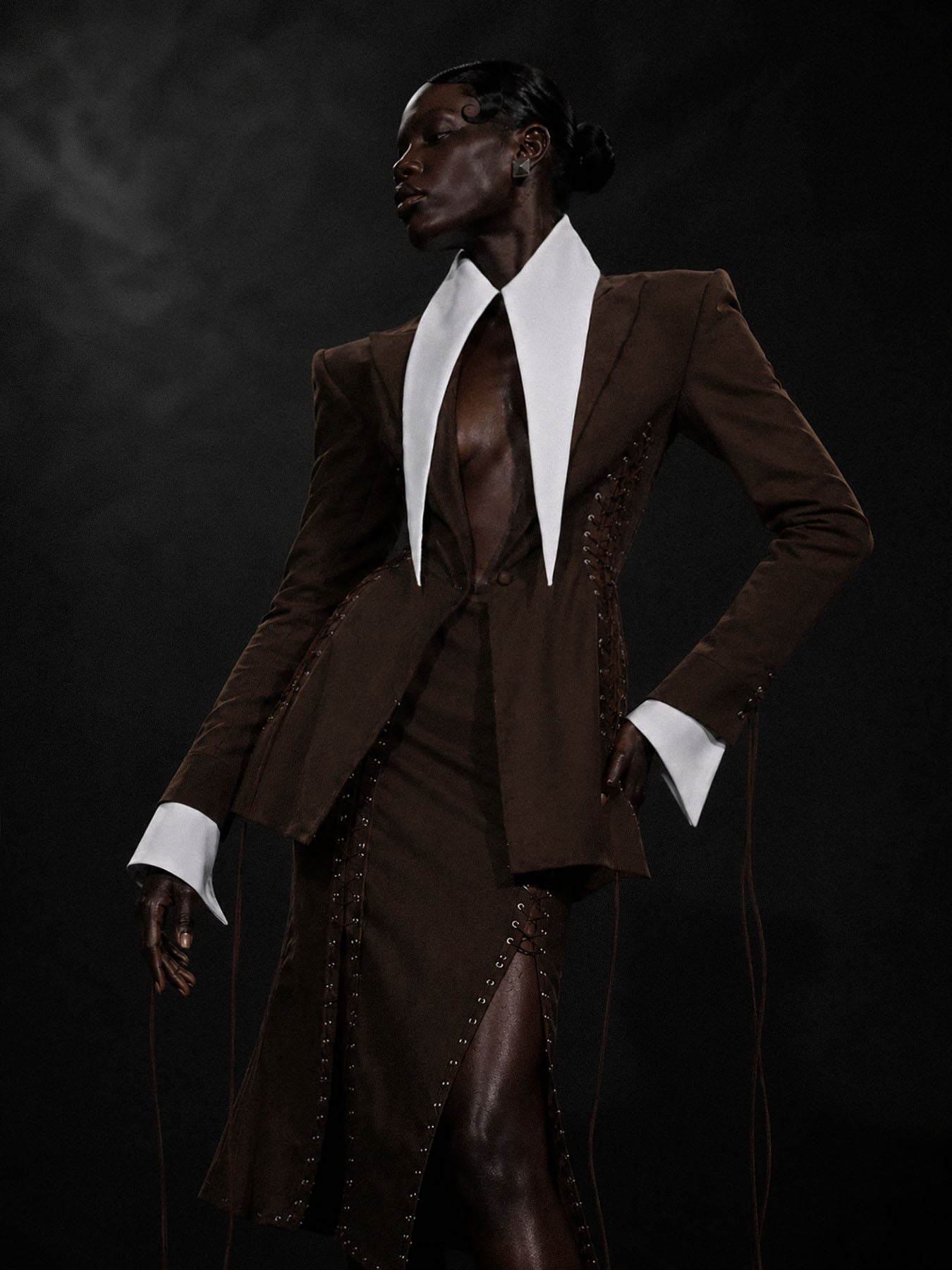 The Baroness 16” Long Detachable Collar Cuffs Set