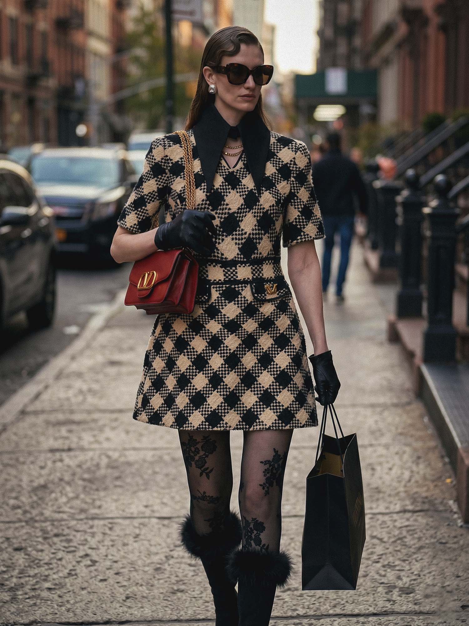 The Baroness 8” Long Detachable Collar