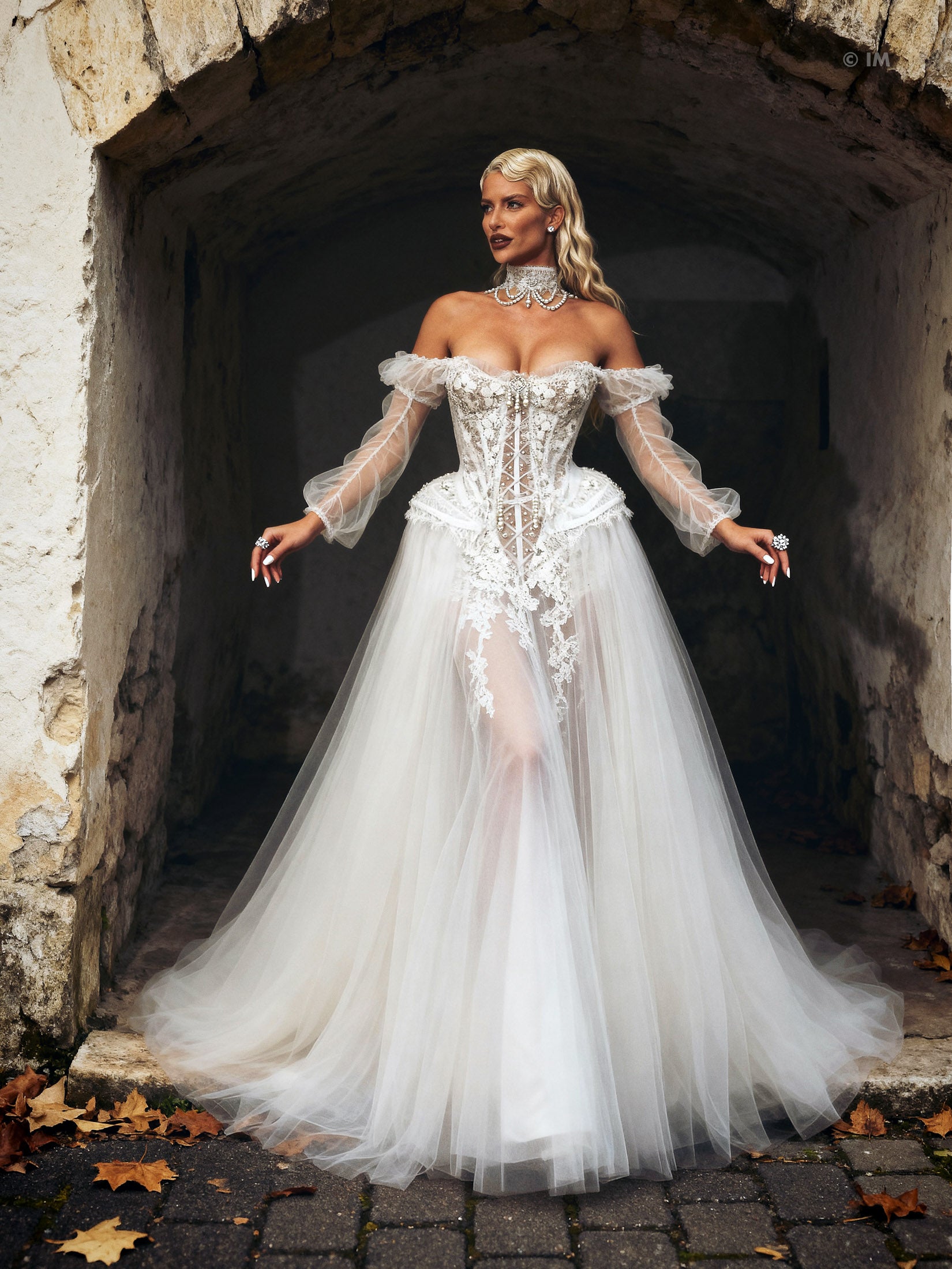 Baroque White Bridal Couture One-Of-A-Kind Gown Set