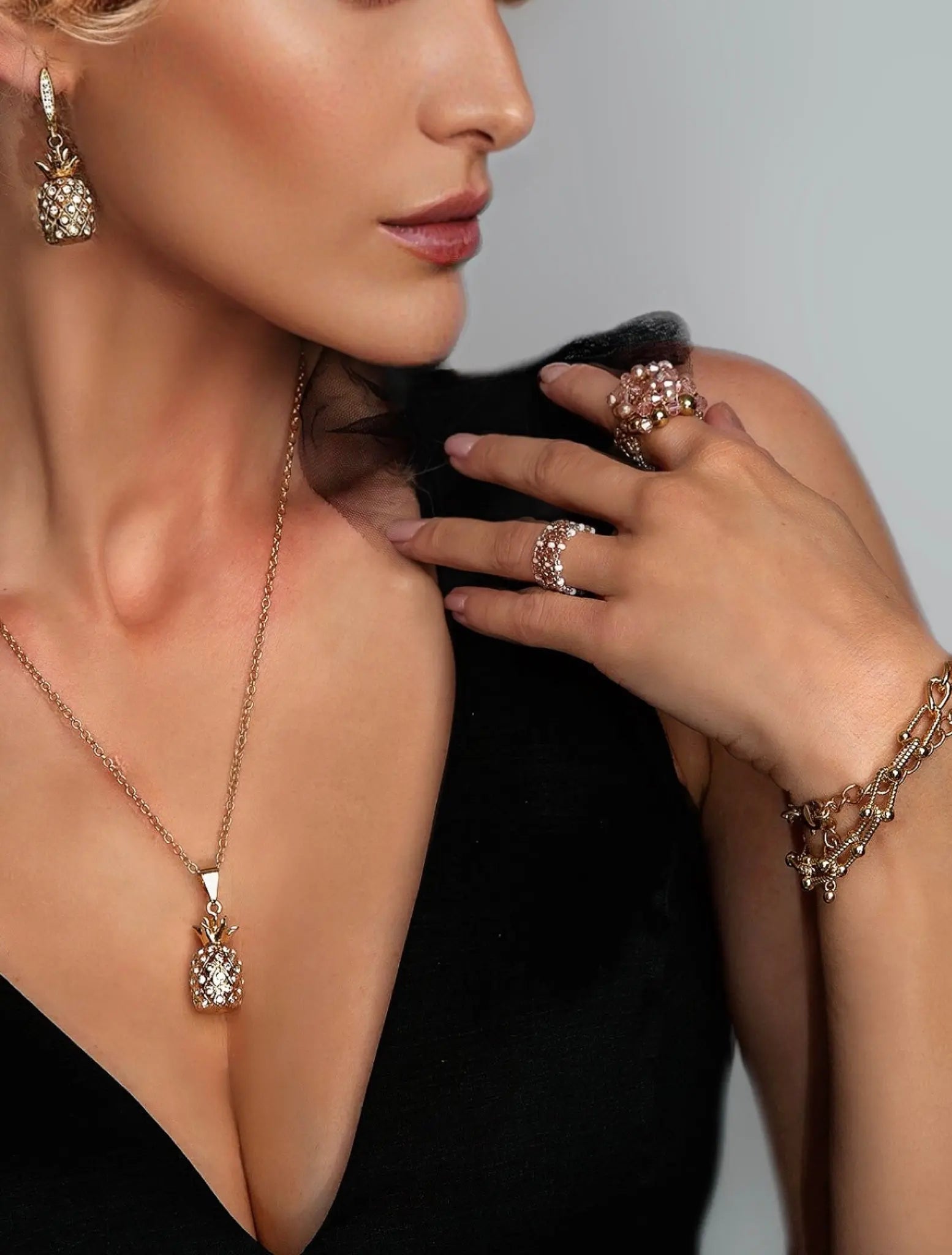 Pineapple Earrings and Necklace Set - Mologoko Couture