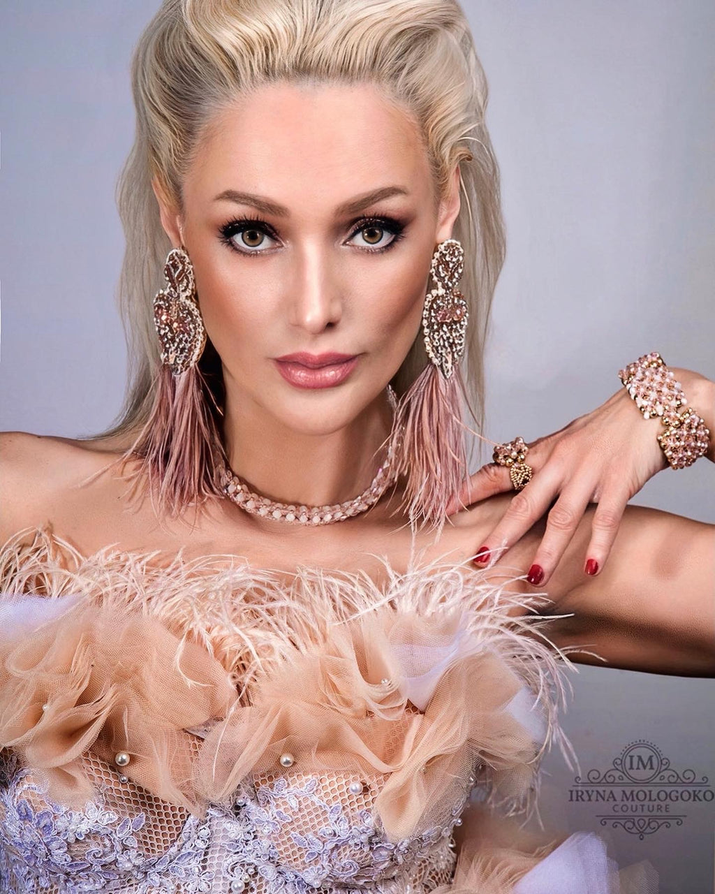 Blush Pink & Gold Chunky Bracelet - Mologoko Couture