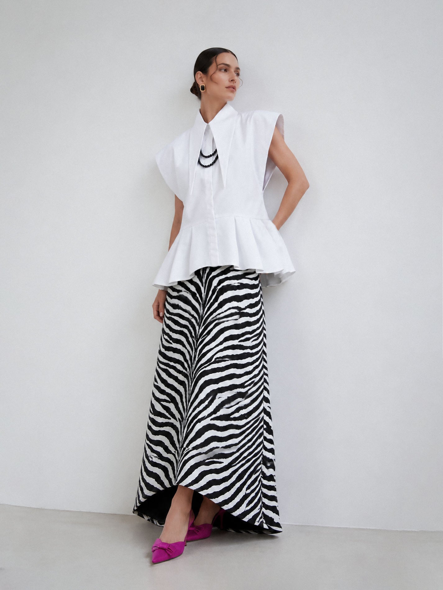 Matilda 10" Long Collar Sleeveless Shirt with Peplum