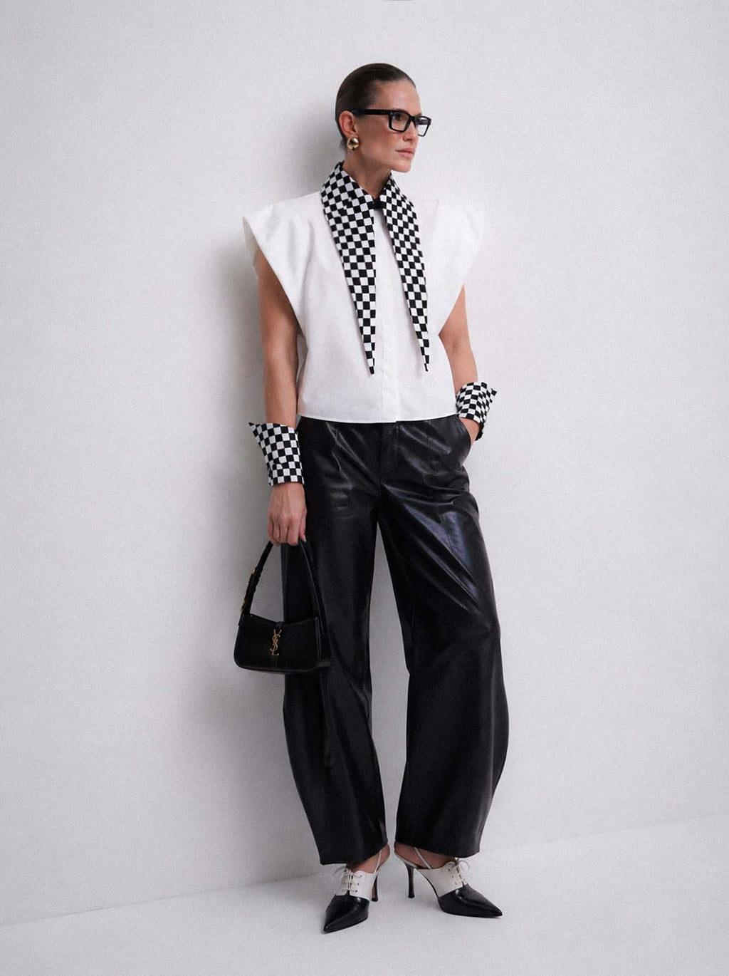 The Baroness 16” Long Collar Cuffs Set Checkered