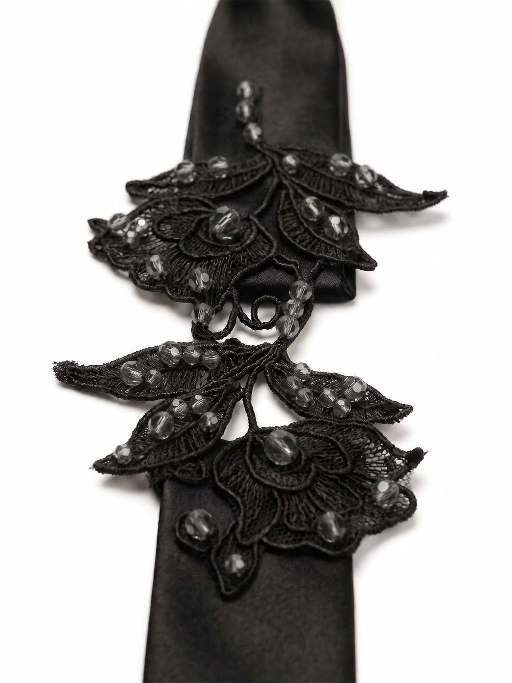The Baroness 17" Lace Beaded Tie