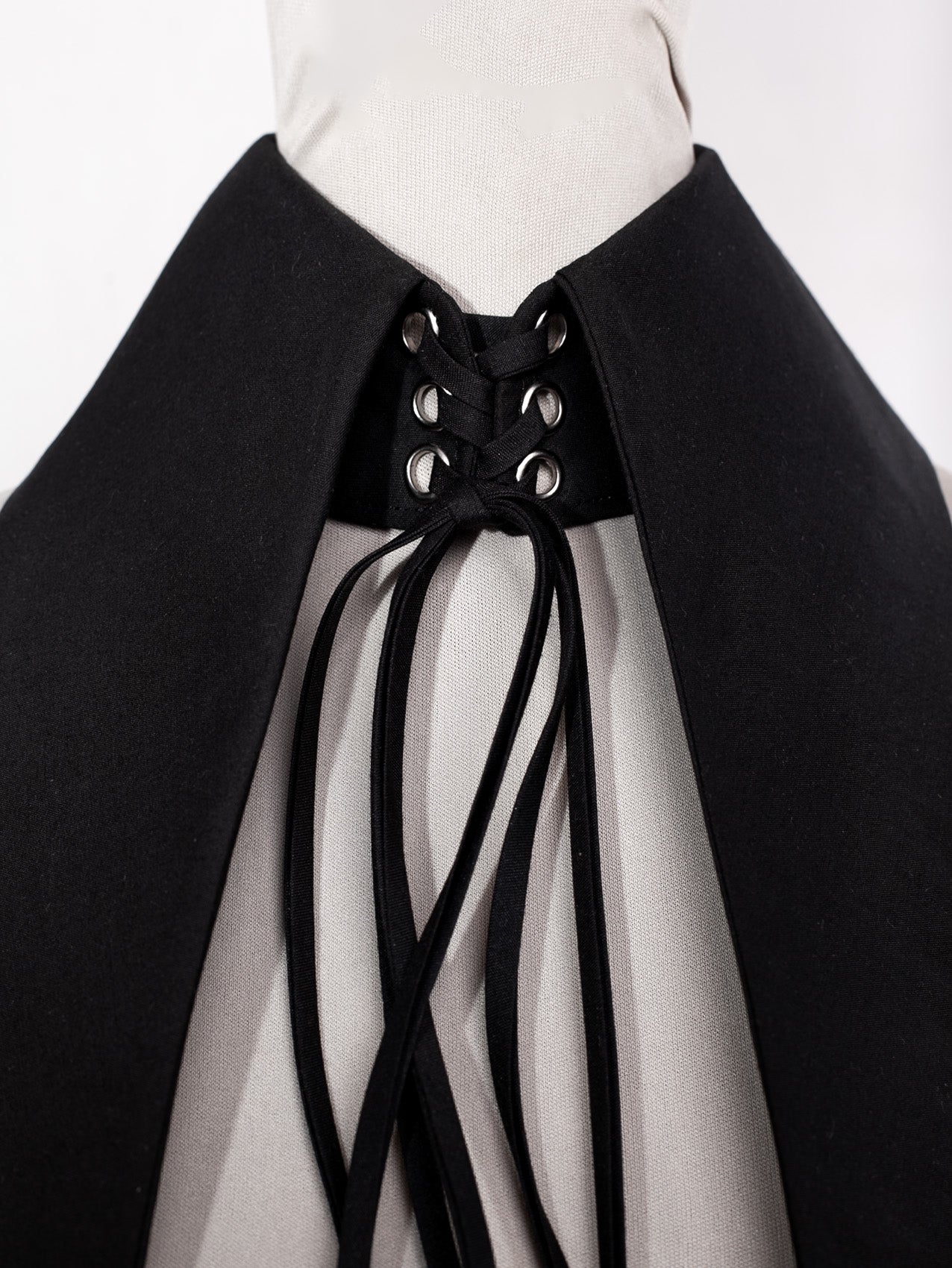 Large Removable Pointy Collar with Lacing