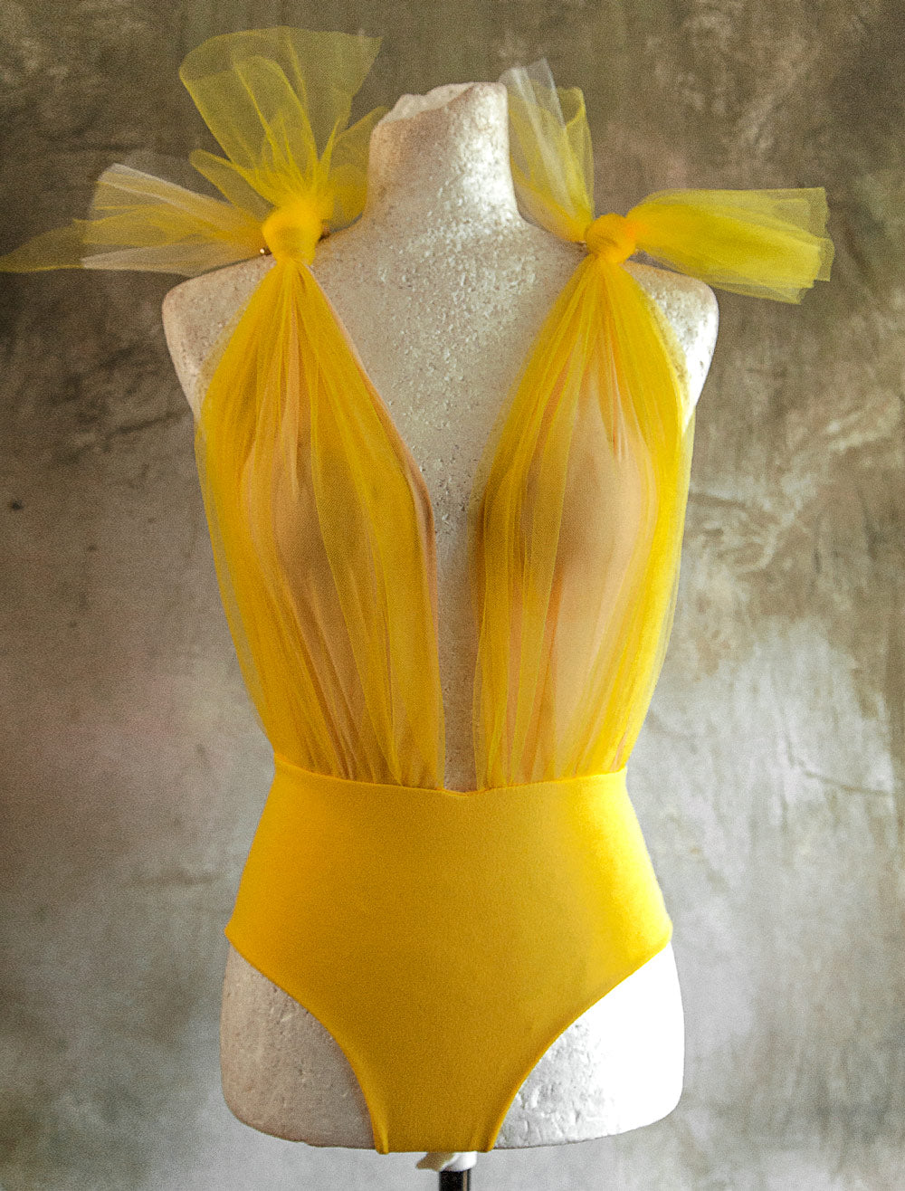 CINDERELLA TULLE BALL GOWN - Mologoko Couture