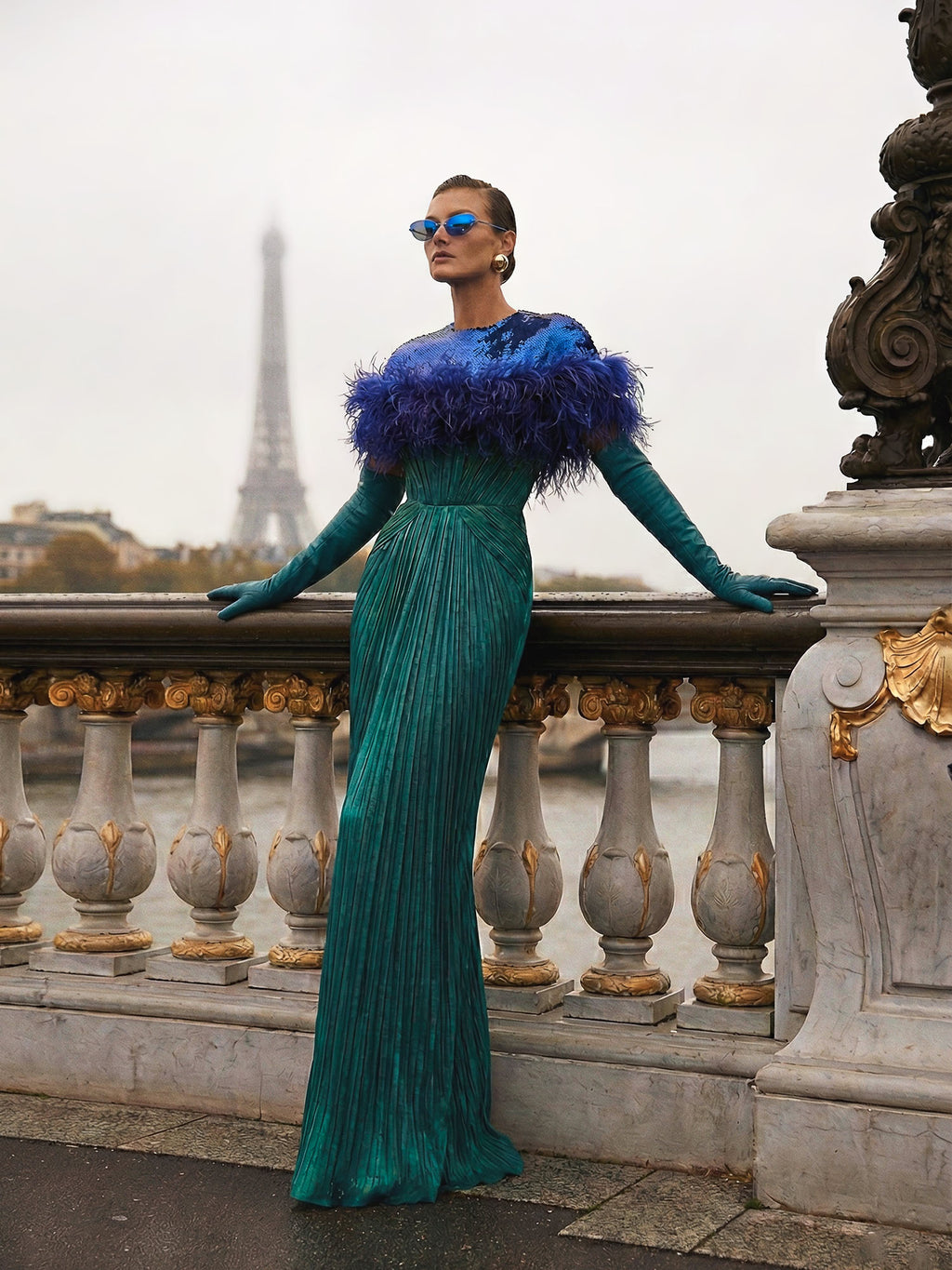 Sequin And Ostrich Feathers Shoulder Cover