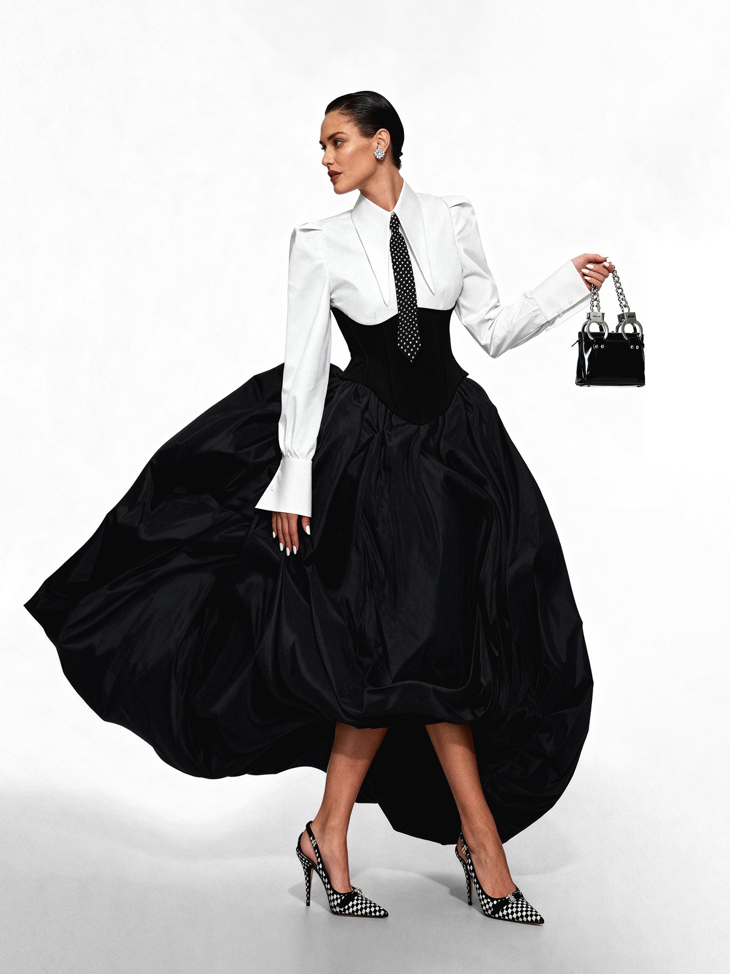 Large Pointy Collar Long Sleeves Fitted Shirt