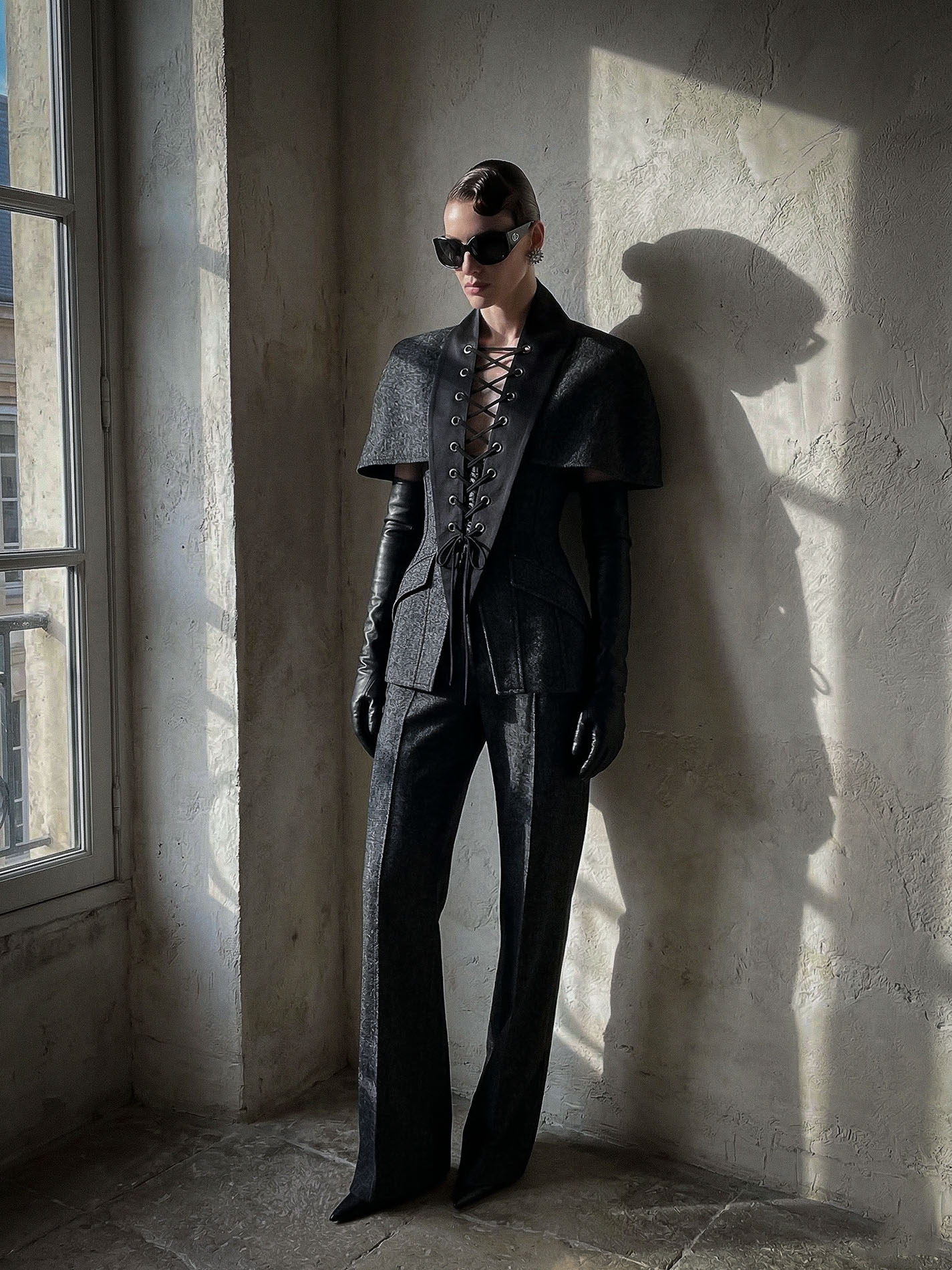 22 Inches Long Removable Collar with Lacing