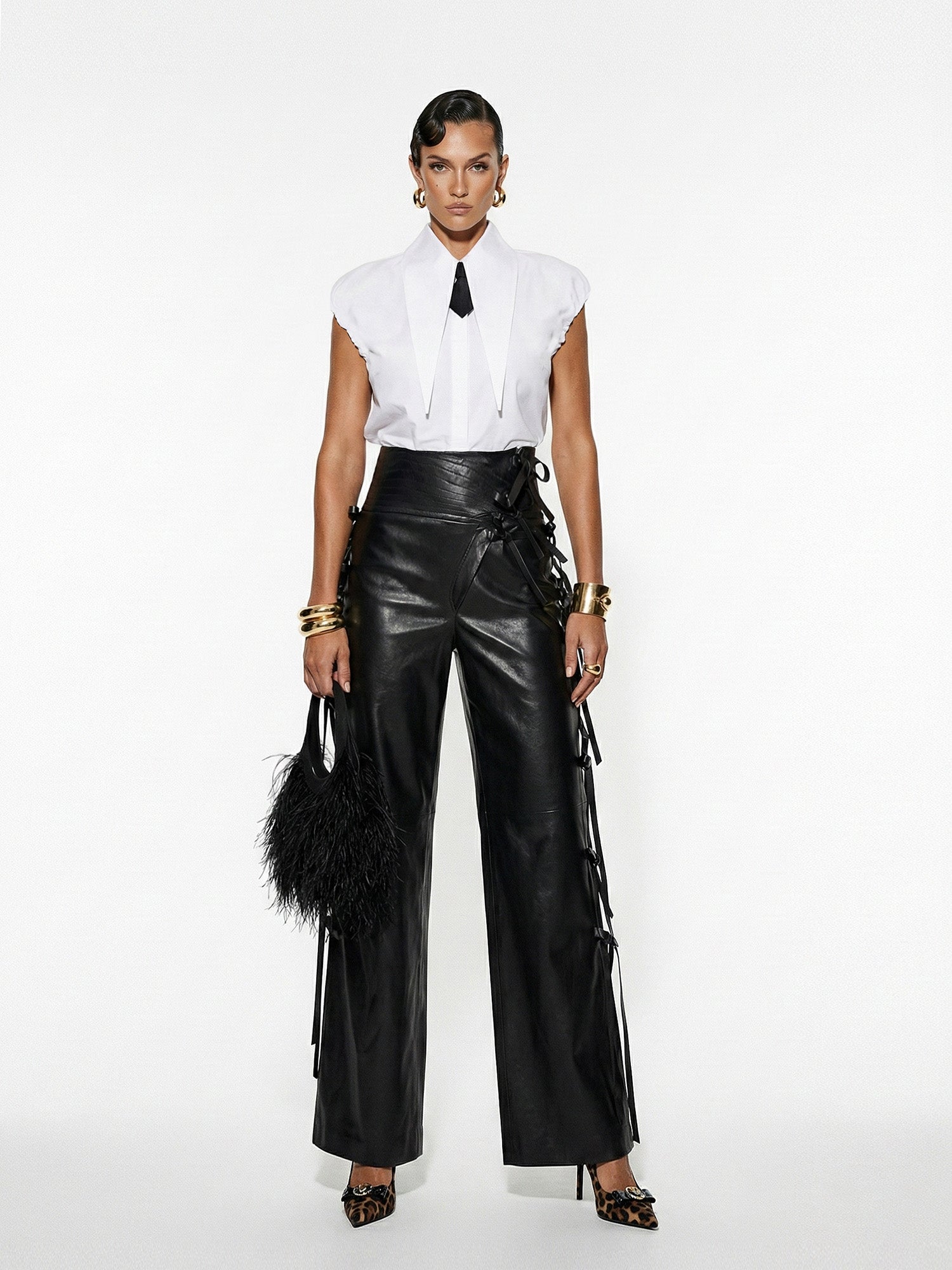 Large Pointy Collar Crop Top