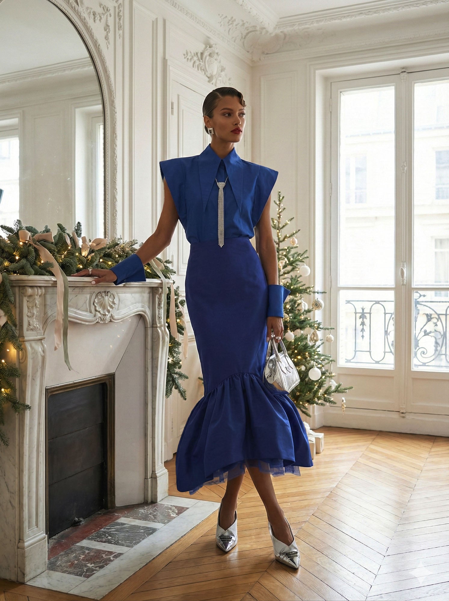 Long Tips Collar Strong Shoulder Sleeveless Shirt