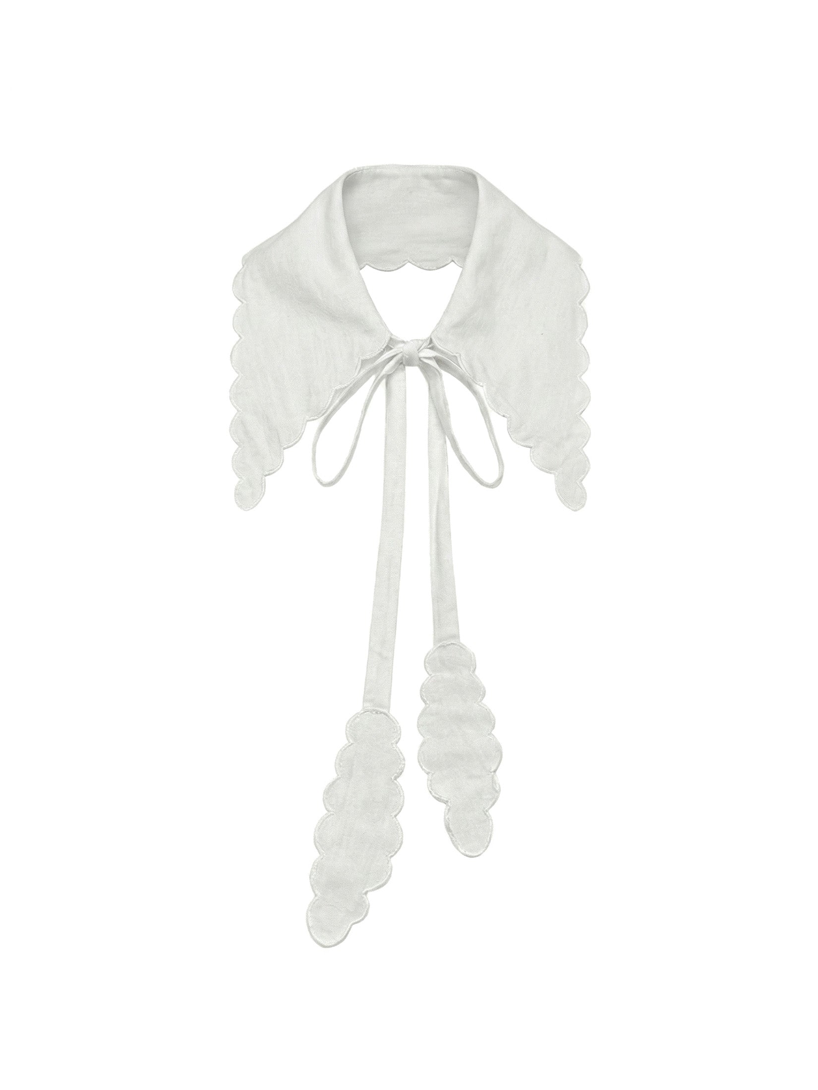 Scalloped Detachable Collar with Ties