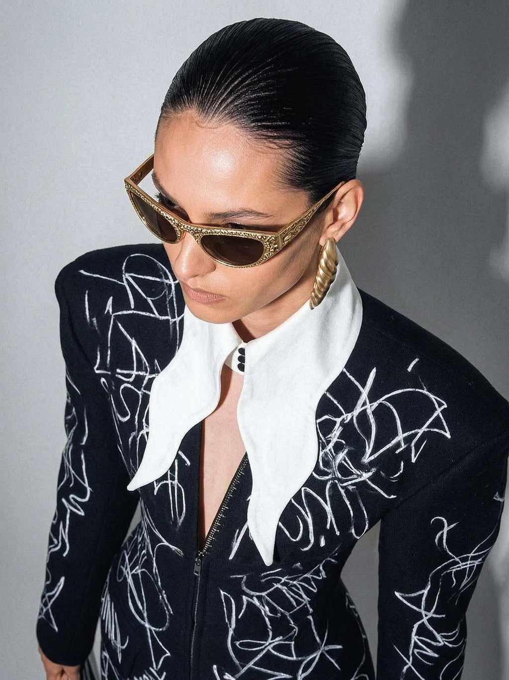 The Dagger 7” Long Detachable Collar