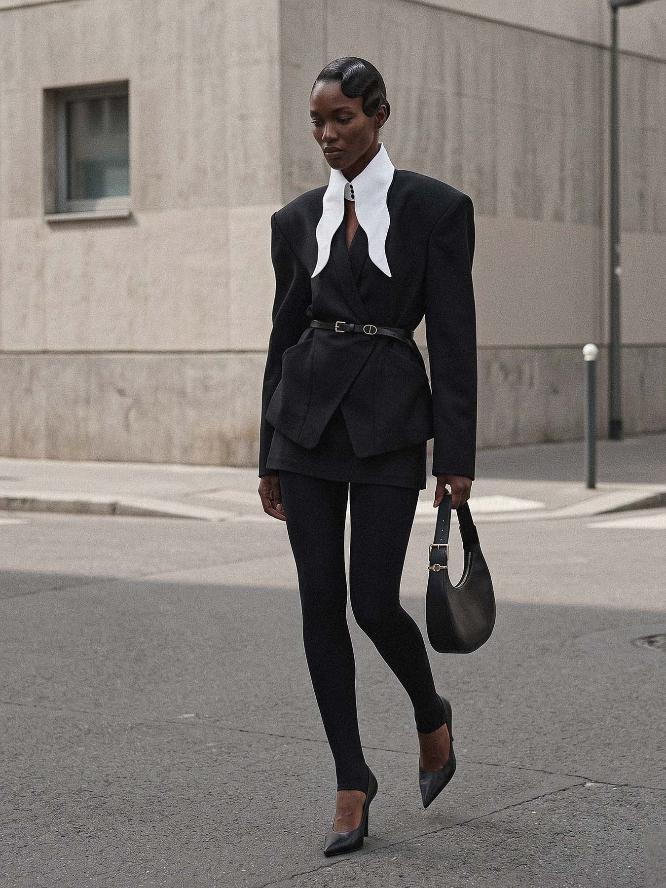 The Dagger 10” Long Detachable Collar