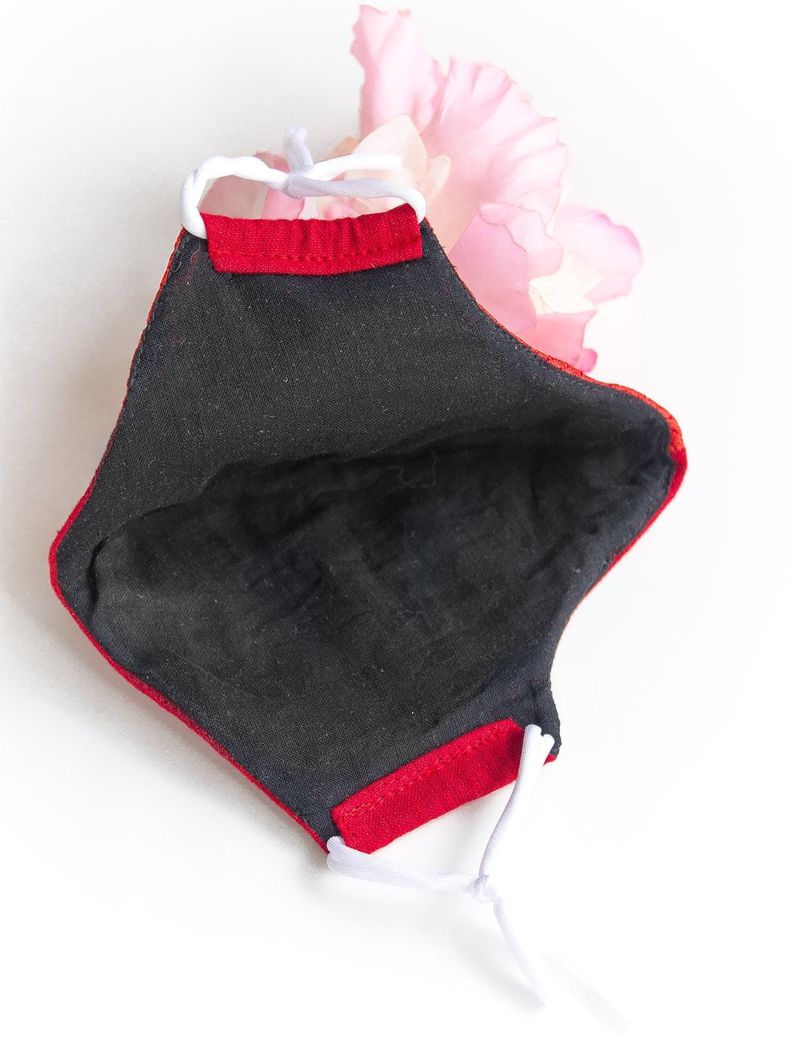 NHL WASHINGTON CAPITALS TEAM: EXTRA LARGE Facemask Filter + Lanyard - Mologoko Couture